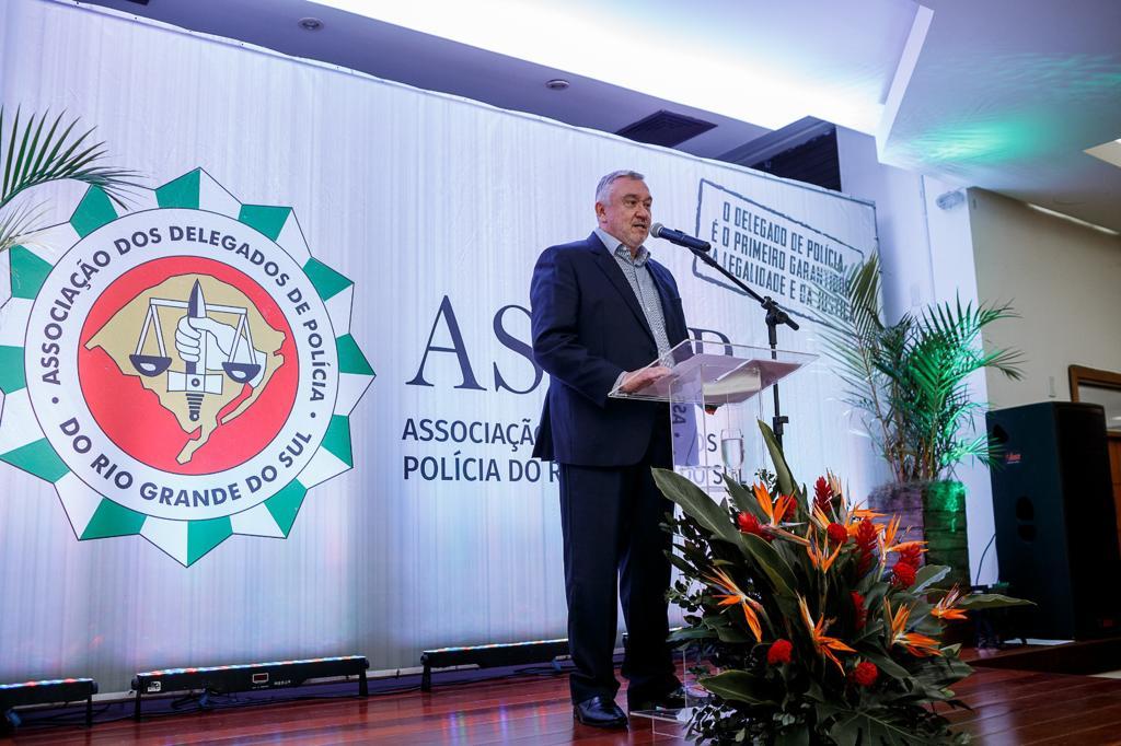 Presidente da Asdep, delegado Guilherme Wondracek