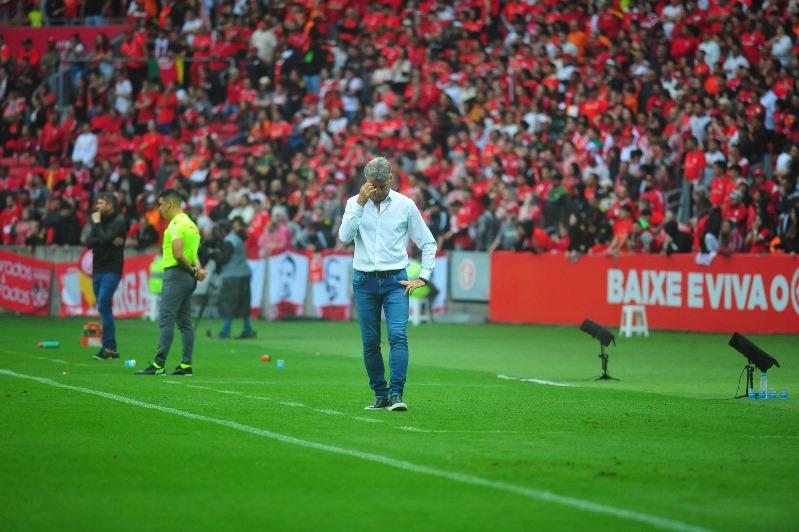 Guerra revela inc&ocirc;modo com sa&iacute;da de Renato ap&oacute;s Gre-Nal no Beira-Rio 