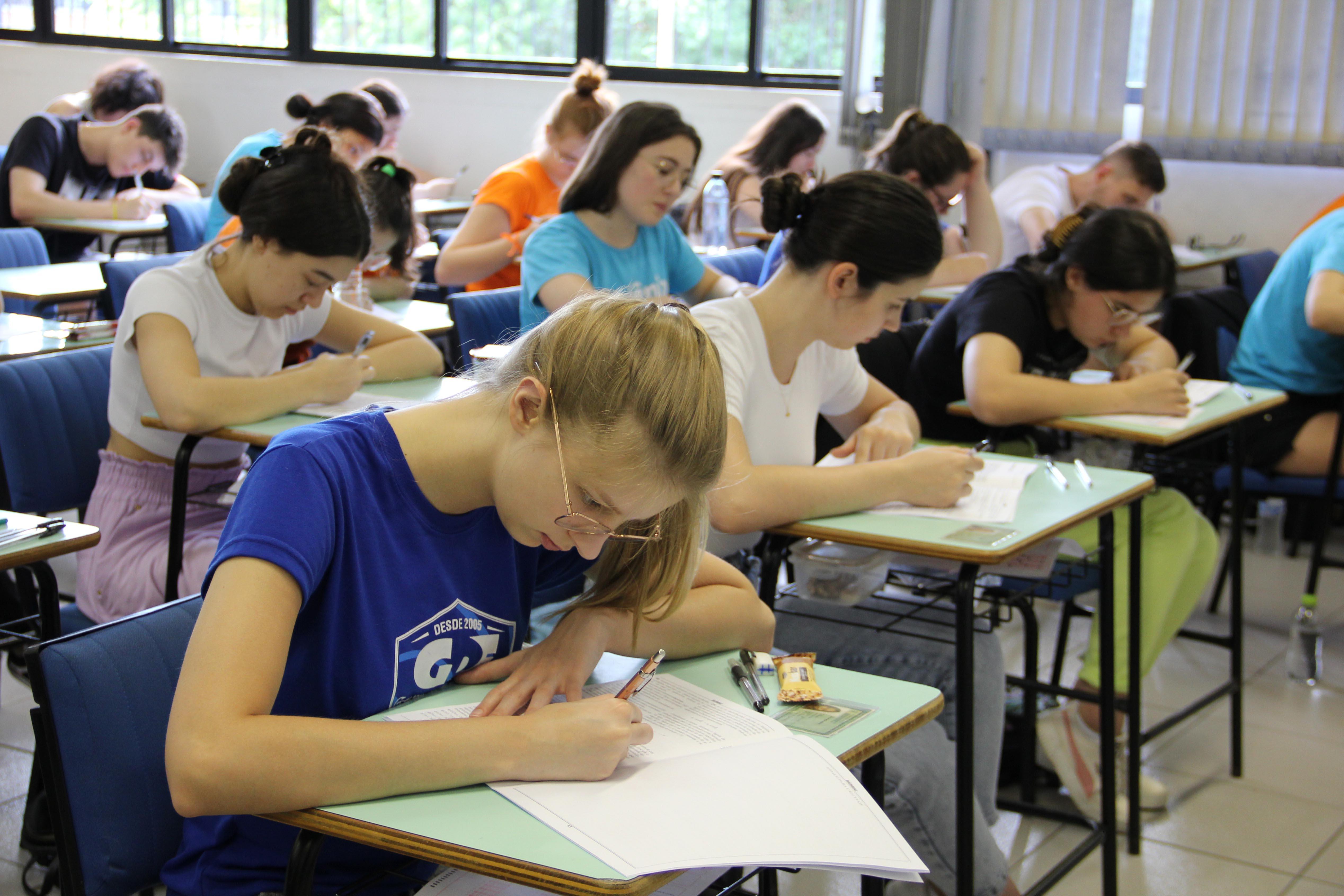 Sele&ccedil;&otilde;es para o ver&atilde;o de 2024 esquentam a partir deste m&ecirc;s, quando se definem os cronogramas acad&ecirc;micos