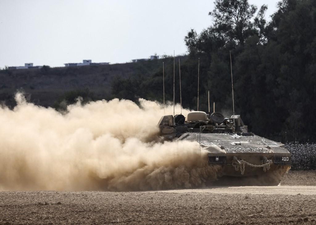 Israel e Hamas persistem com guerra