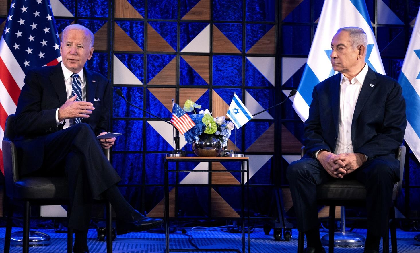 Biden apoia vers&atilde;o israelense sobre bombardeio a hospital em Gaza e critica o Hamas