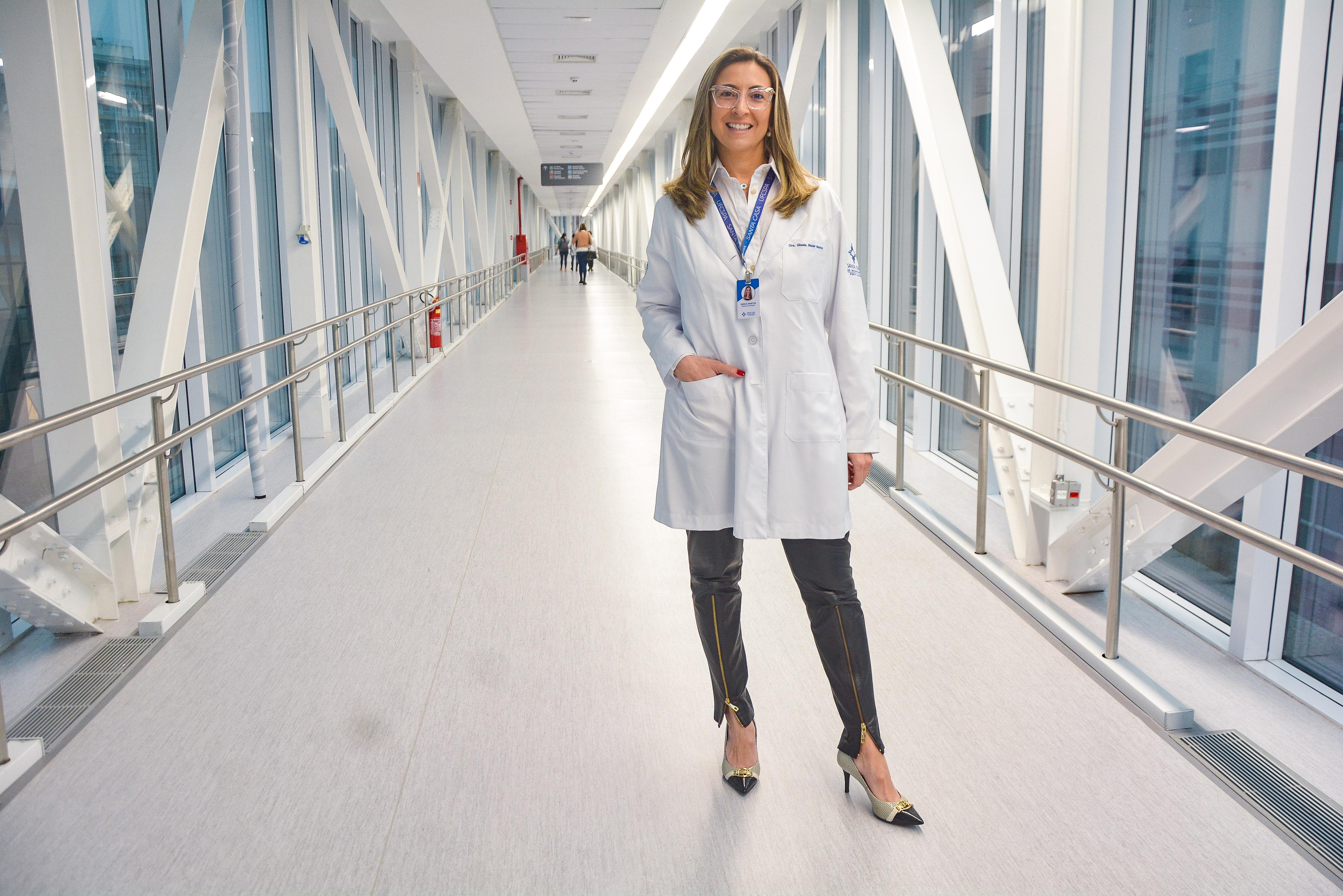 Incentivada por familiares que s&atilde;o m&eacute;dicos, principalmente pelo pai, Gisele Nader Bastos se interessou por cursar Medicina