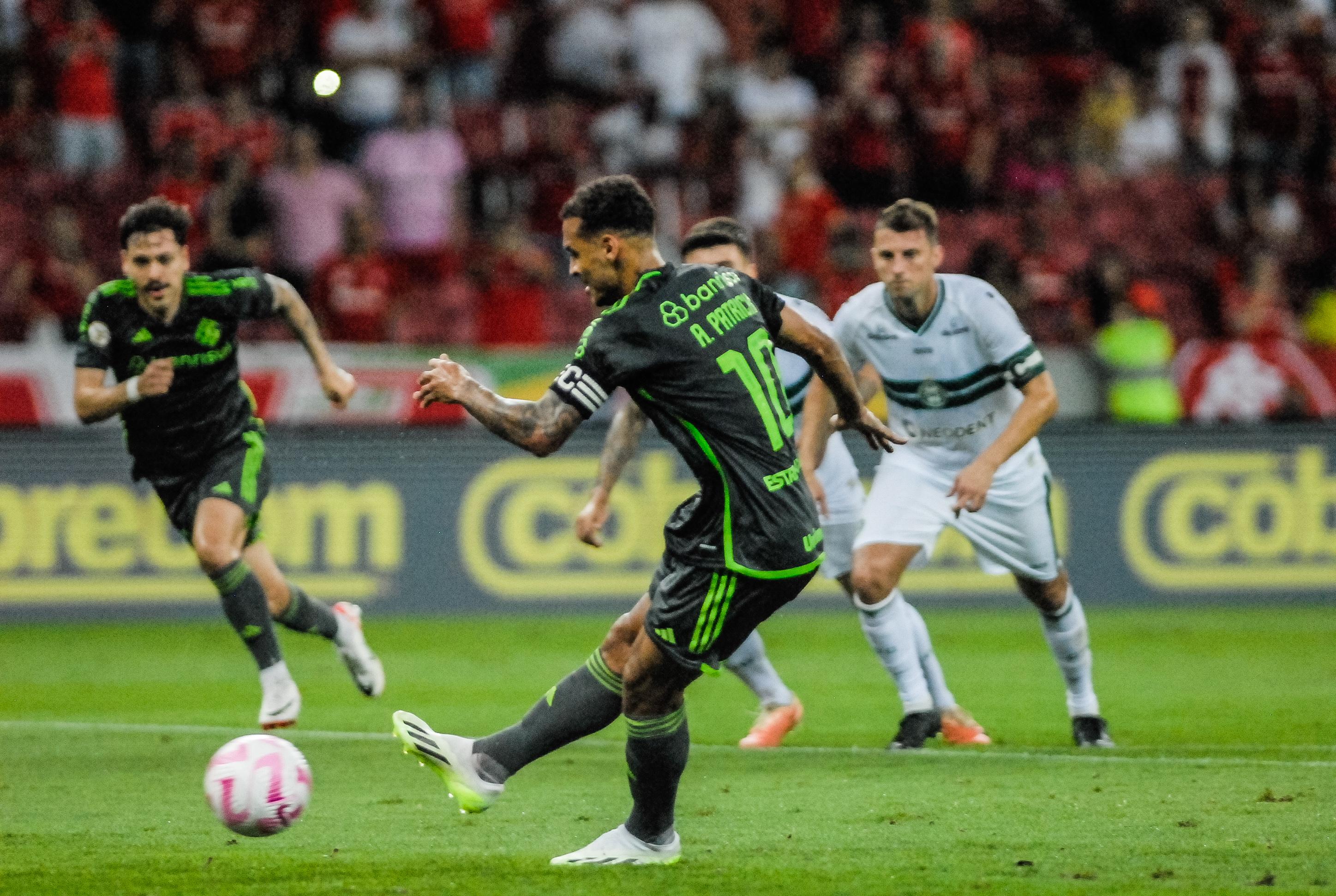 Inter pedeu em casa por 4 a 3 para o Coritiba