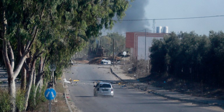 Tanques israelenses avançam pela periferia da cidade de Gaza Tanques israelenses avançam pela periferia da cidade de Gaza