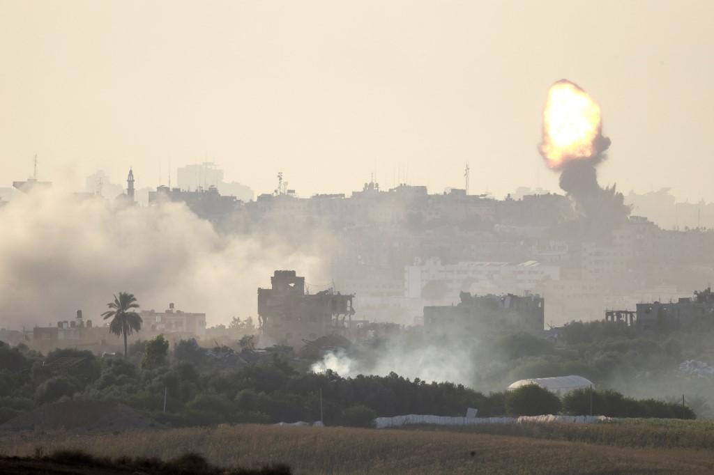 Netanyahu rejeita cessar-fogo e tanques cercam a capital de Gaza