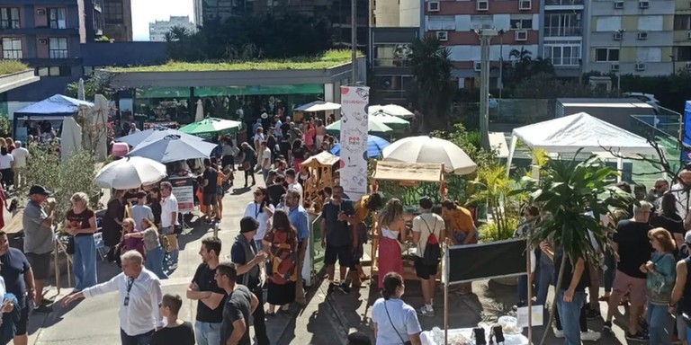 Feira Poa Criativa é uma das opções para visitar no Centro Histórico neste domingo Feira Poa Criativa é uma das opções para visitar no Centro Histórico neste domingo