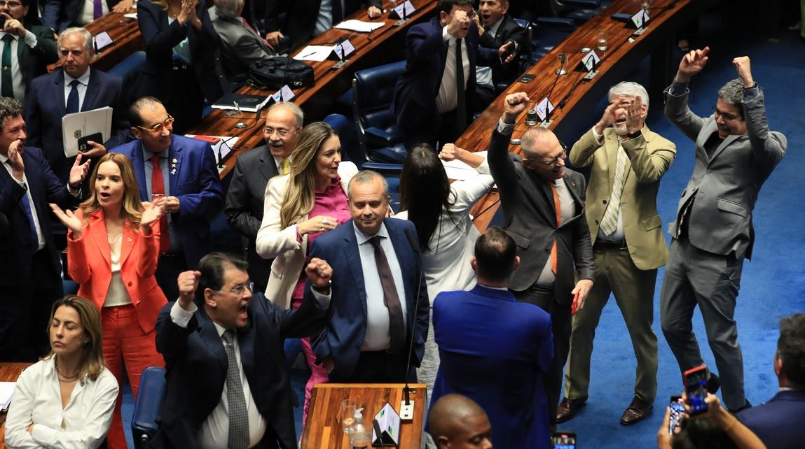 Entenda o que muda com a Reforma Tribut&aacute;ria, aprovada pelo Senado 