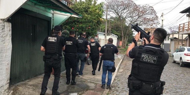 Operação está em andamento Operação está em andamento
