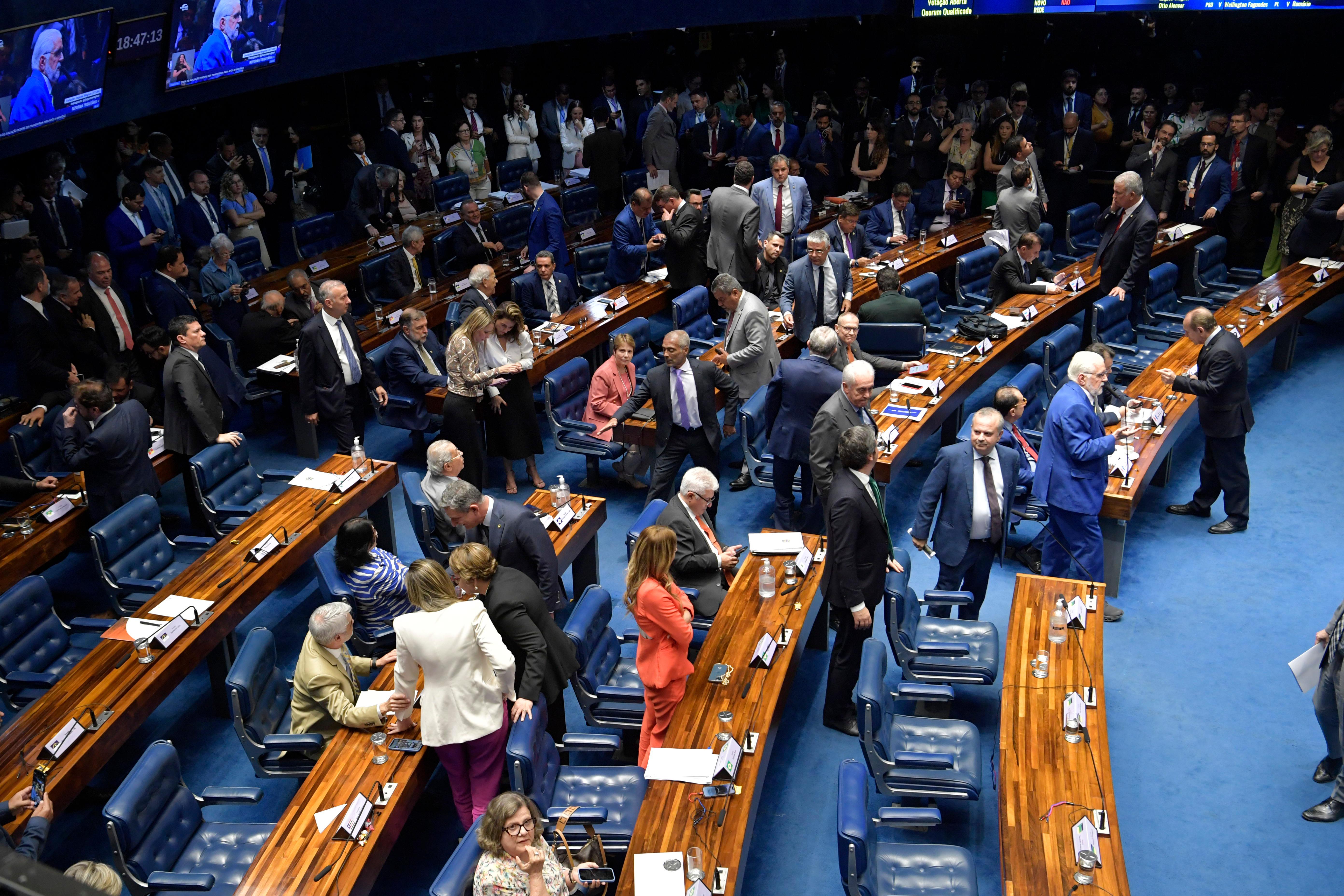 Reforma tribut&aacute;ria foi aprovada no Senado 