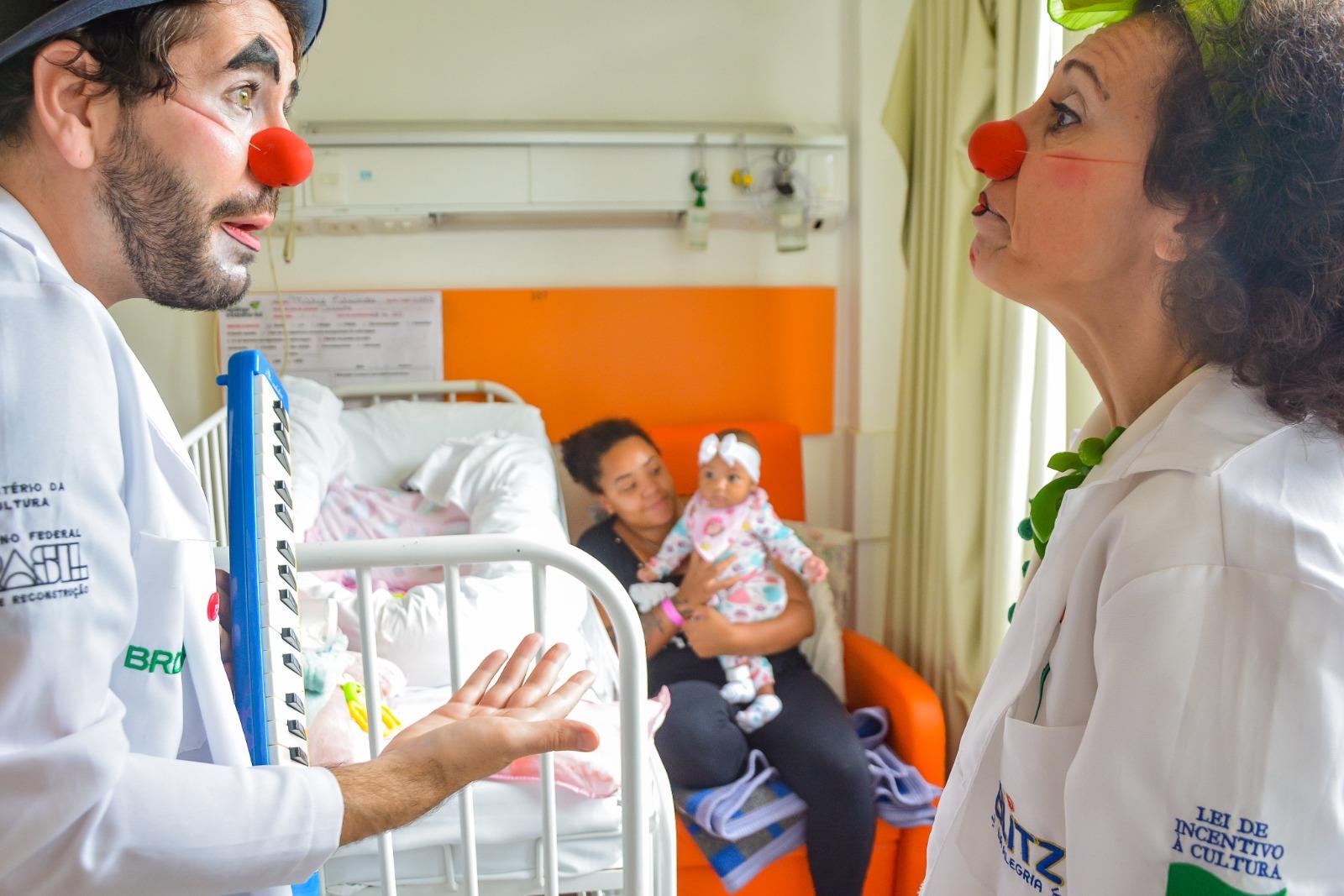 Marcelo e Eveliana, respectivamente Abelardo e Leontina, proporcionaram alegria a adultos e crian&ccedil;as