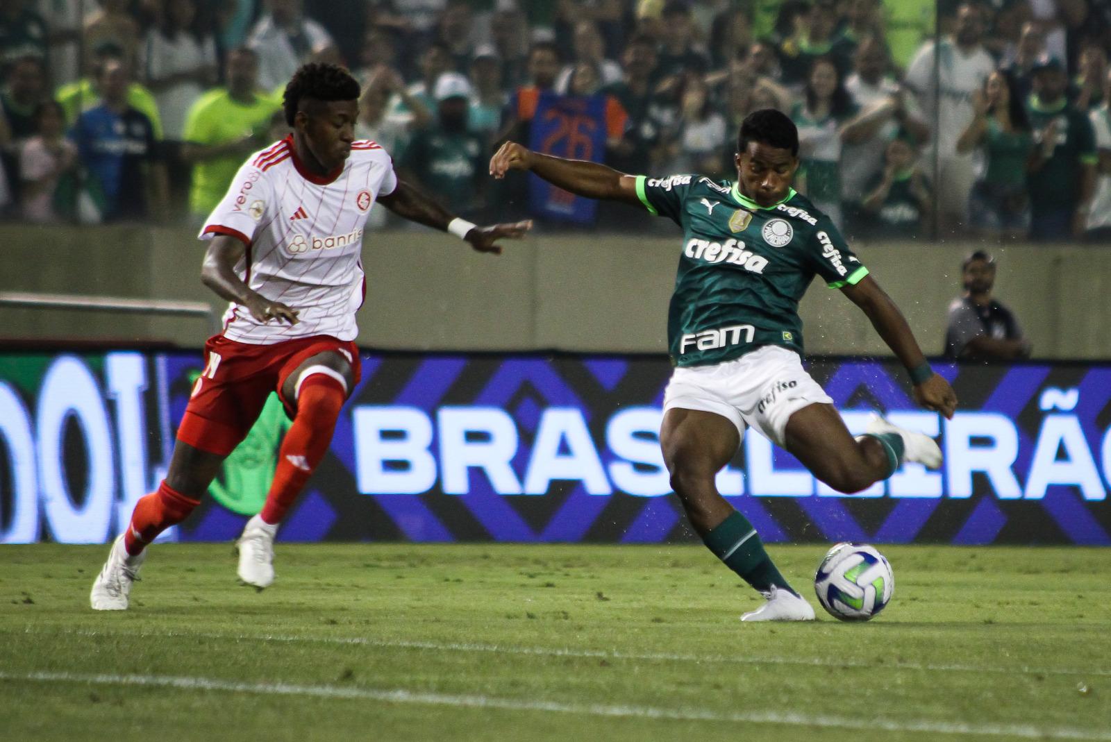 Inter joga pouco e &eacute; goleado pelo Palmeiras na Arena Barueri