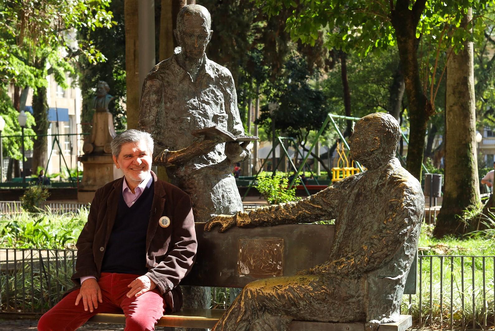 O patrono Tabajara Ruas participa de encontro Airton Ortiz, Alci Cheuiche, Ant&ocirc;nio Holfeldt, Luiz Coronel e Valesca de Assis