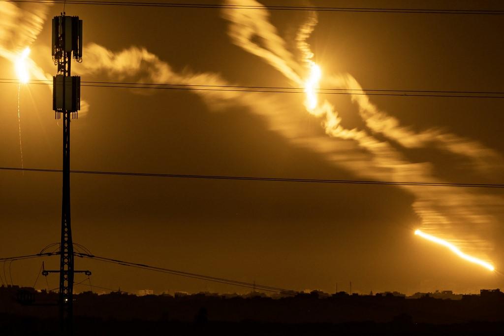 Ex&eacute;rcito israelense informa que realiza opera&ccedil;&atilde;o "seletiva" dentro do maior hospital de Gaza