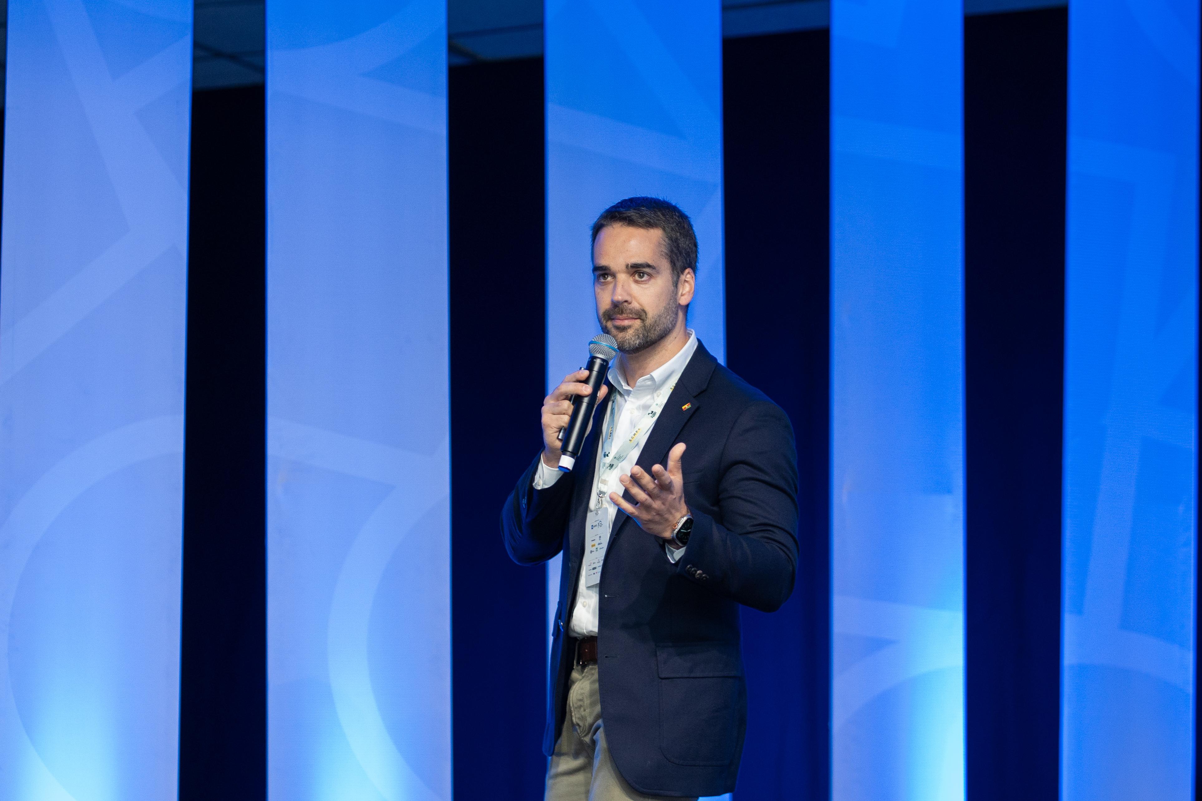 Leite encaminhar&aacute; aumento da al&iacute;quota b&aacute;sica do ICMS 