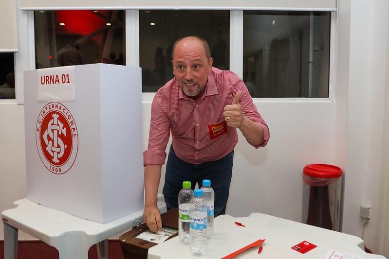 Inter: chapa de Alessandro Barcellos ganha apoio de bilion&aacute;rio