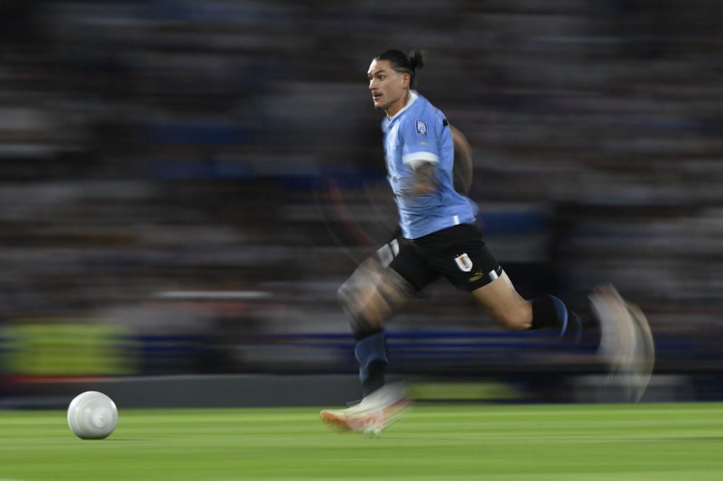 Centroavante teve boa atua&ccedil;&atilde;o contra a Argentina e marcou um dos gols na Bombonera