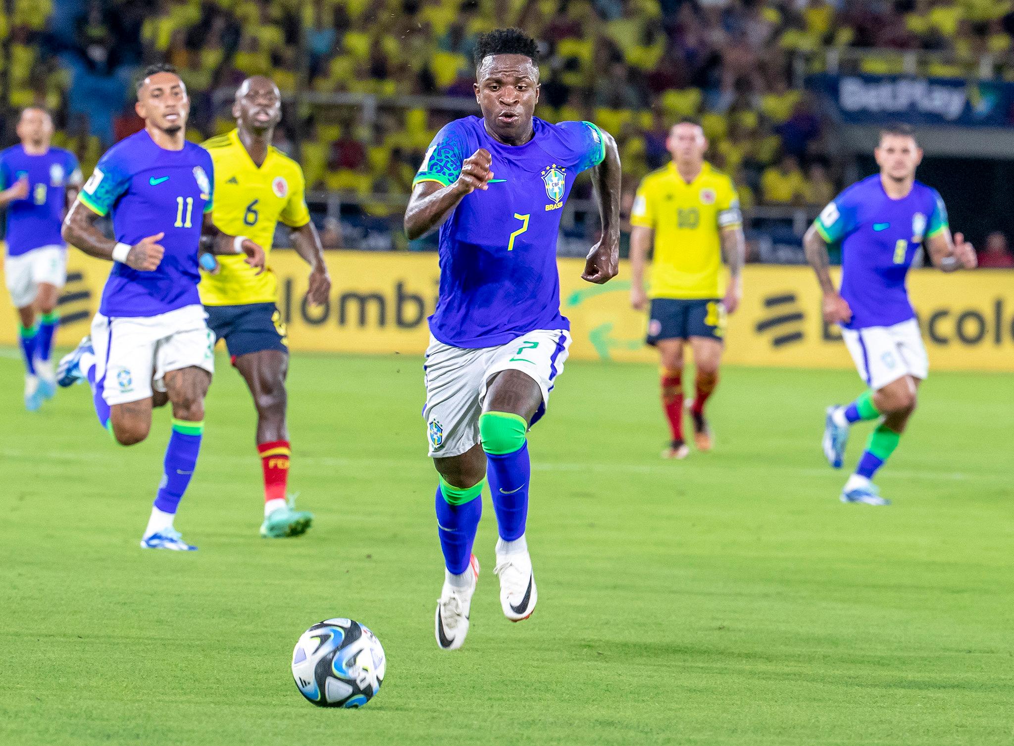 Vinicius Junior se lesionou durante o jogo do Brasil contra a Col&ocirc;mbia