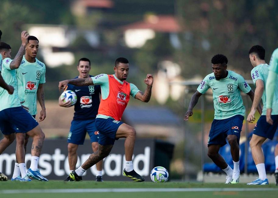 Gabriel Jesus deve retomar titularidade no ataque