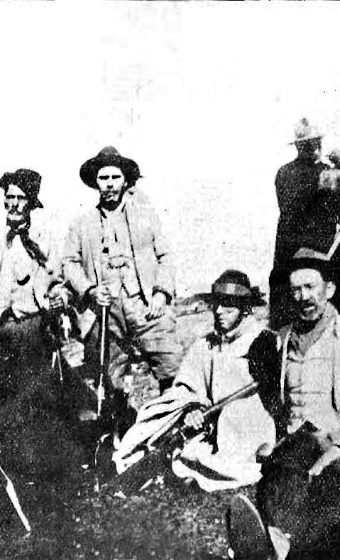 Grupo de revolucion&aacute;rios em Bag&eacute;