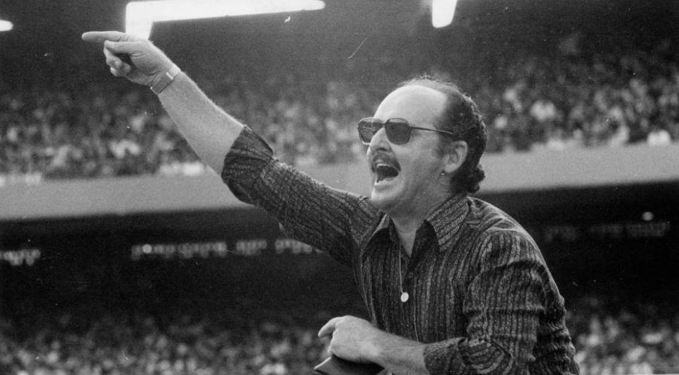 Como treinador do Colorado, Minelli levantou as ta&ccedil;as dos campeonatos de 1975 e 1976