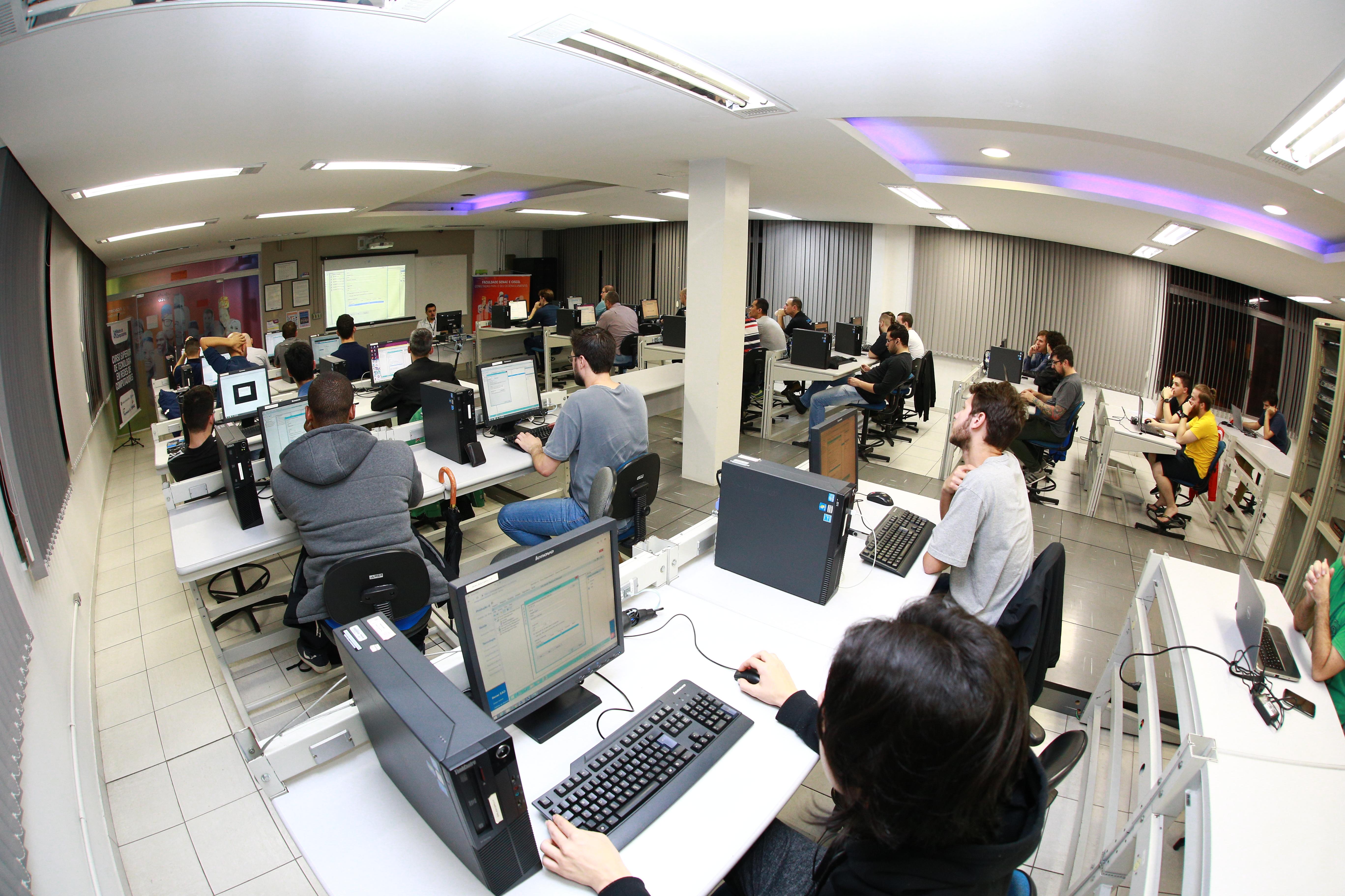 Senac oferece 27 cursos de gradua&ccedil;&atilde;o EAD e 13 t&eacute;cnicos, em diversas &aacute;reas