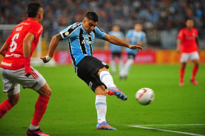 Su&aacute;rez tamb&eacute;m receber&aacute; condecora&ccedil;&atilde;o na C&acirc;mara de Porto Alegre