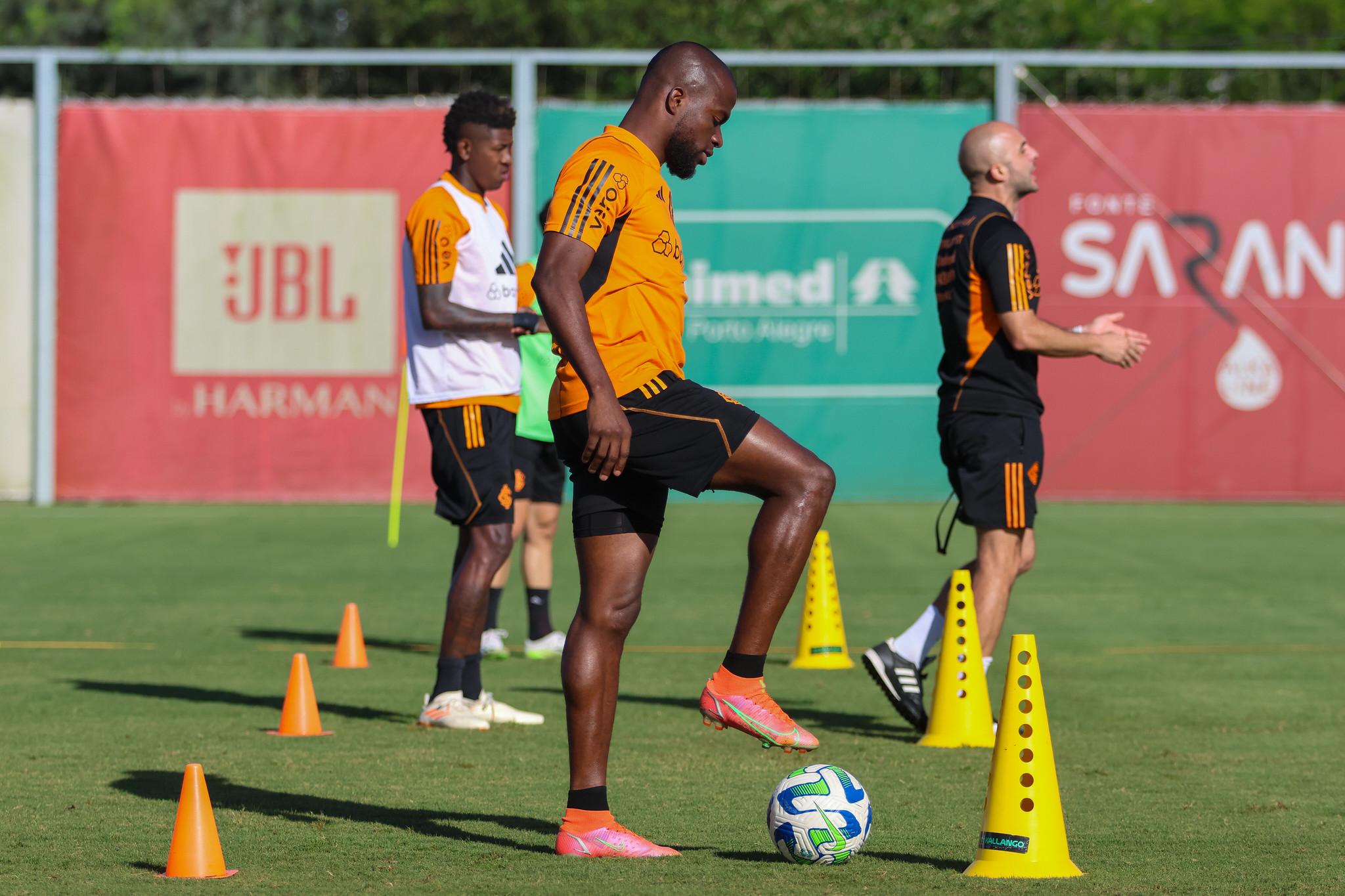 Valencia &eacute; a esperan&ccedil;a de gols do Inter no domingo