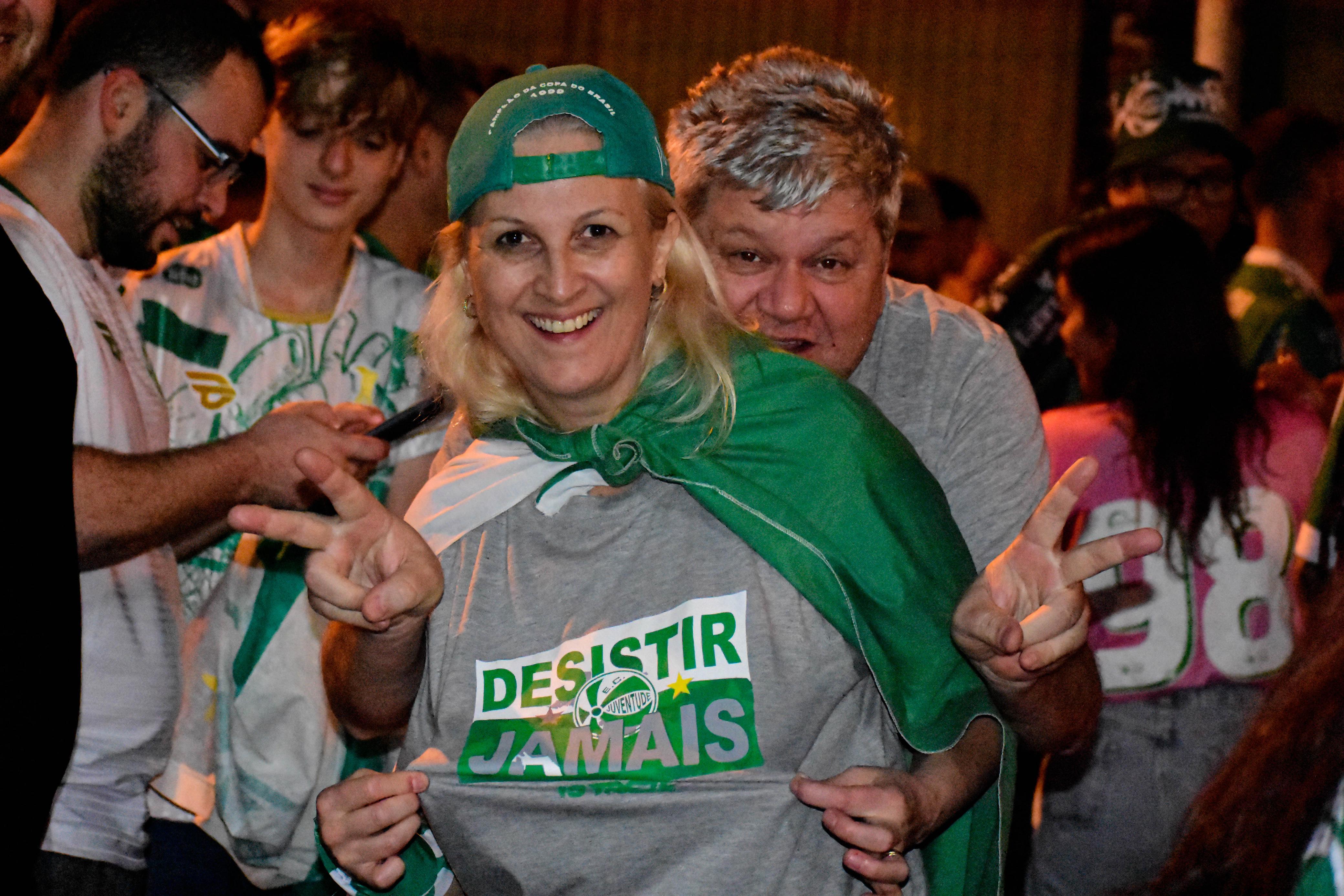 Time venceu de virada o Cear&aacute; por 3 a 1 neste s&aacute;bado