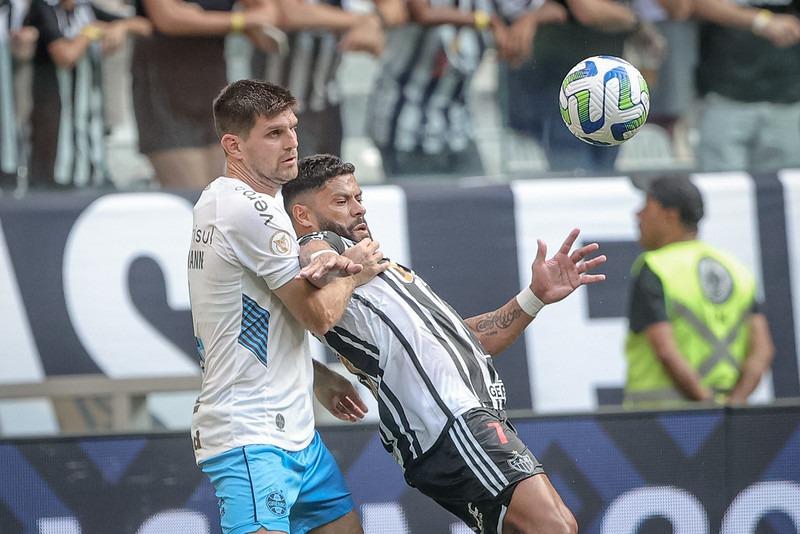 O Gr&ecirc;mio &eacute; goleado pelo Galo em Belo Horizonte 