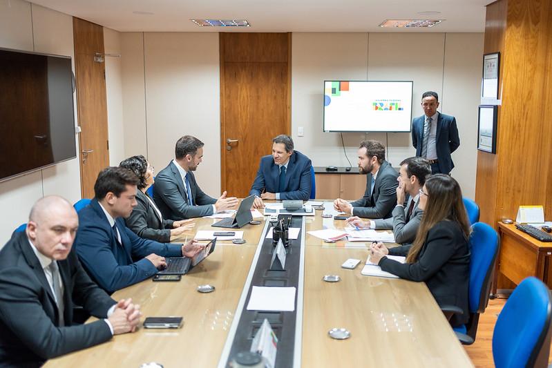 Em agosto deste ano, Leite e Pricilla se reuniram com o ministro da fazenda, Fernando Haddad, para tratar do assunto