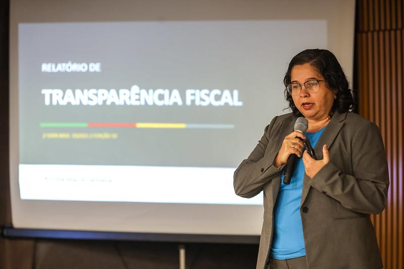 Secret&aacute;ria Pricilla Santana fala sobre termos do Regime de Recupera&ccedil;&atilde;o Fiscal e situa&ccedil;&atilde;o financeira 