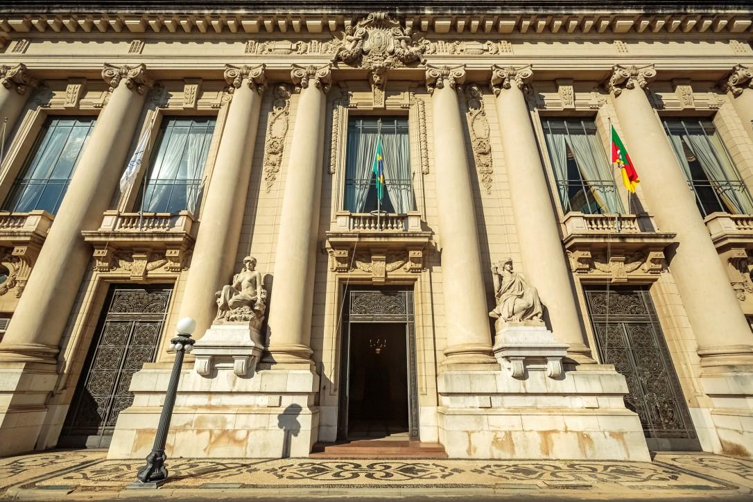 O projeto foi apresentado por Leite em novembro e gerou rea&ccedil;&otilde;es cr&iacute;ticas de setores econ&ocirc;micos