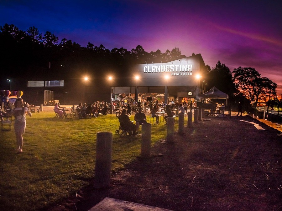 Programação começa às 15h, na cervejaria Clandestina Craft Beer Programação começa às 15h, na cervejaria Clandestina Craft Beer