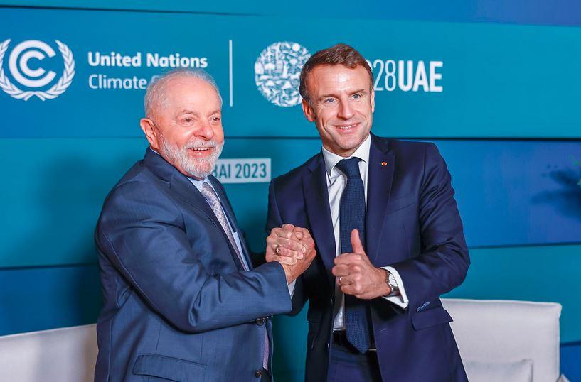 Lula teve encontro bilateral com o mandat&aacute;rio franc&ecirc;s