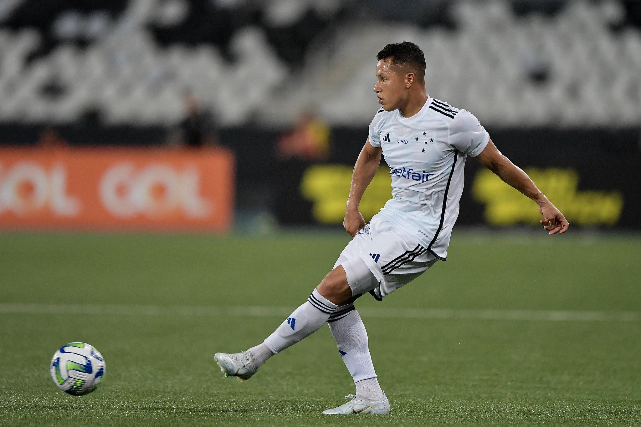 Marlon tem contrato com o Cruzeiro at&eacute; o final de 2024