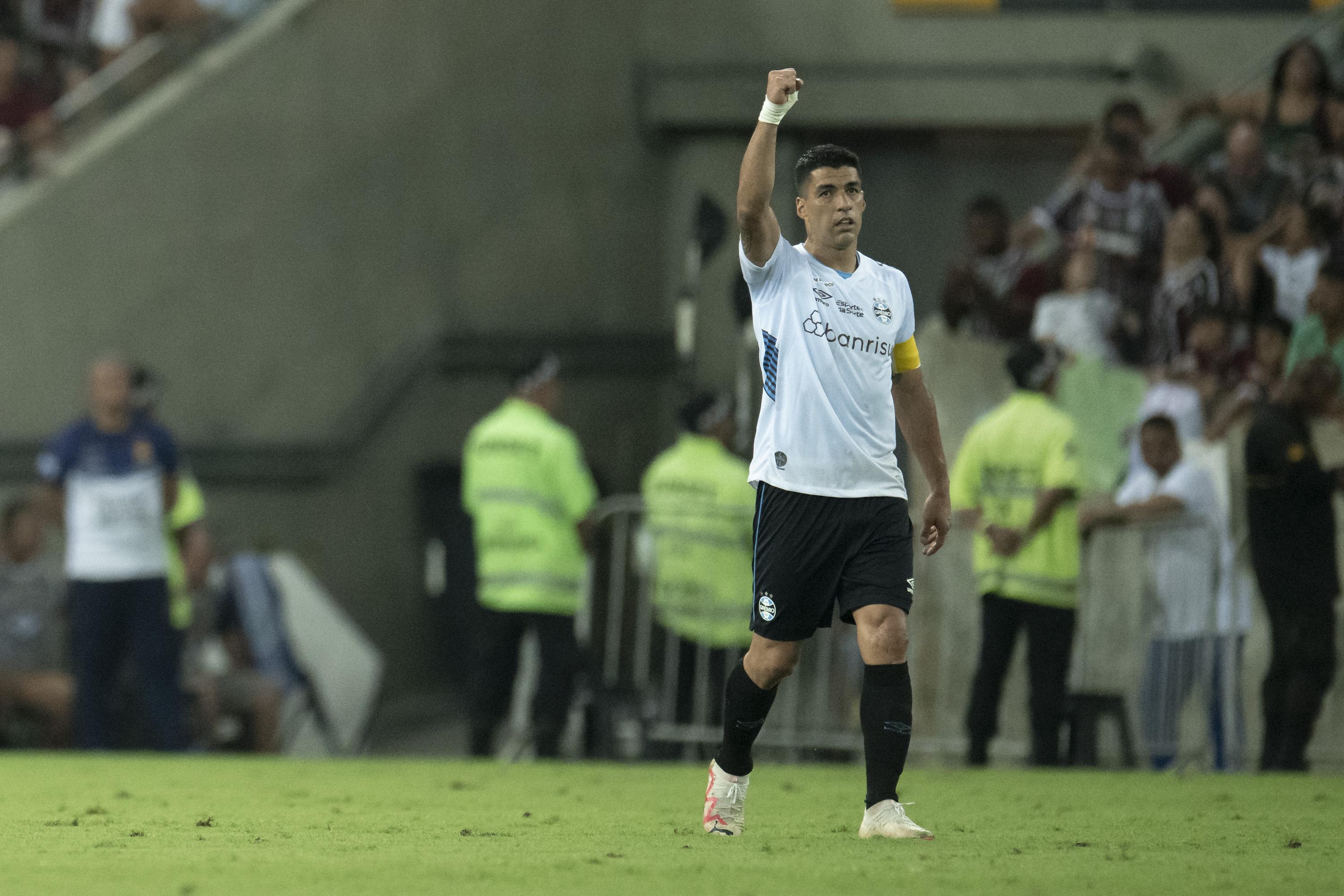A contrata&ccedil;&atilde;o de um m&aacute;gico, Su&aacute;rez, deu ao Gr&ecirc;mio um impens&aacute;vel segundo lugar