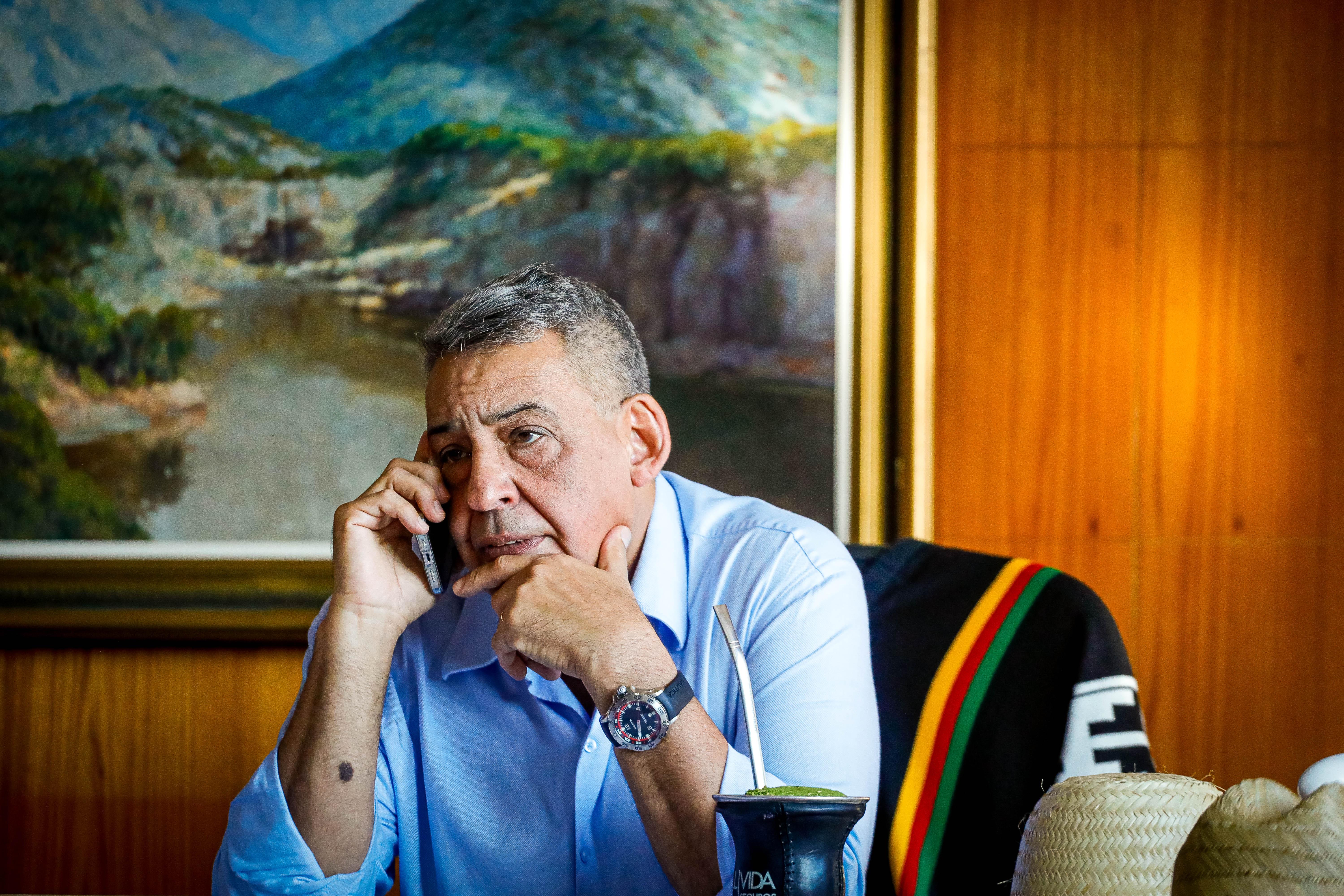 &ldquo;J&aacute; fui classificado como comunista, socialista, bolsonarista", disse Sebasti&atilde;o Melo (MDB)