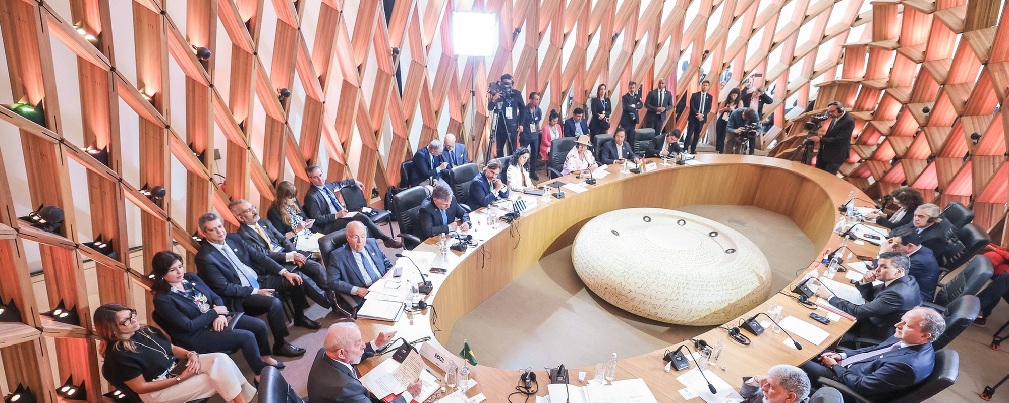 Mercosul e UE anunciam avanços nas negociações e esperam concluir acordo rapidamente Mercosul e UE anunciam avanços nas negociações e esperam concluir acordo rapidamente