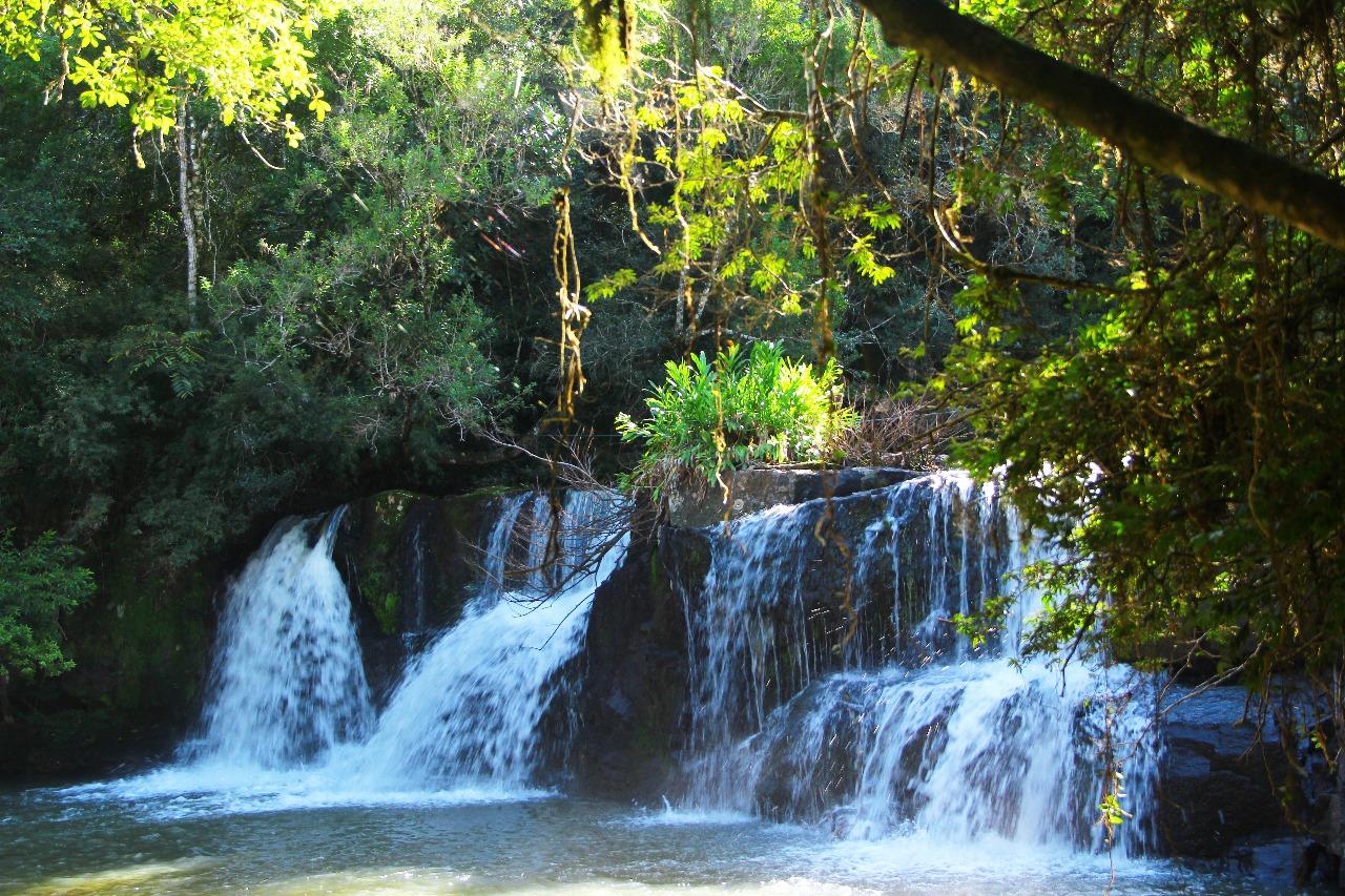 Para os que buscam um momento de reequil&iacute;brio e conex&atilde;o com a natureza, Cascata da Bor&uacute;ssia
