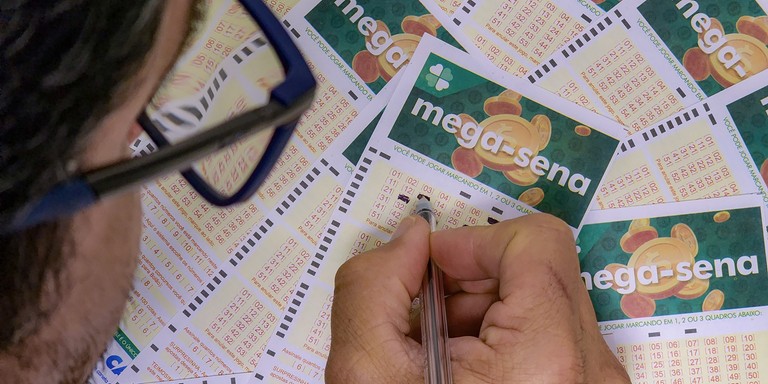 Mega-Sena tem novo sorteio hoje Mega-Sena tem novo sorteio hoje