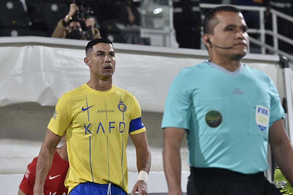 Cristiano Ronaldo volta a fazer 50 gols em uma temporada e leva Al-Nassr &agrave; semifinal na Ar&aacute;bia