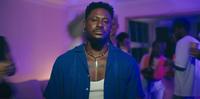 Rapper e beatmaker Zudizilla faz show no Agulha