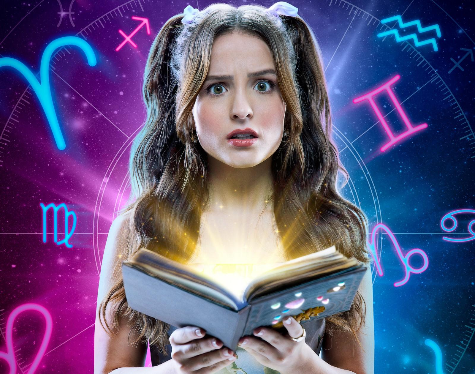 Cartaz de 'T&aacute; Escrito', protagonizado por Larissa Manoela