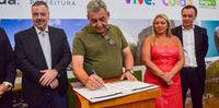 Prefeito Sebastião Melo assinou termo de cooperação com órgão nesta terça