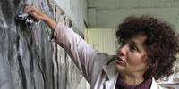 Carreira de Teresa Poester é o tema de publicação lançada na Ufrgs