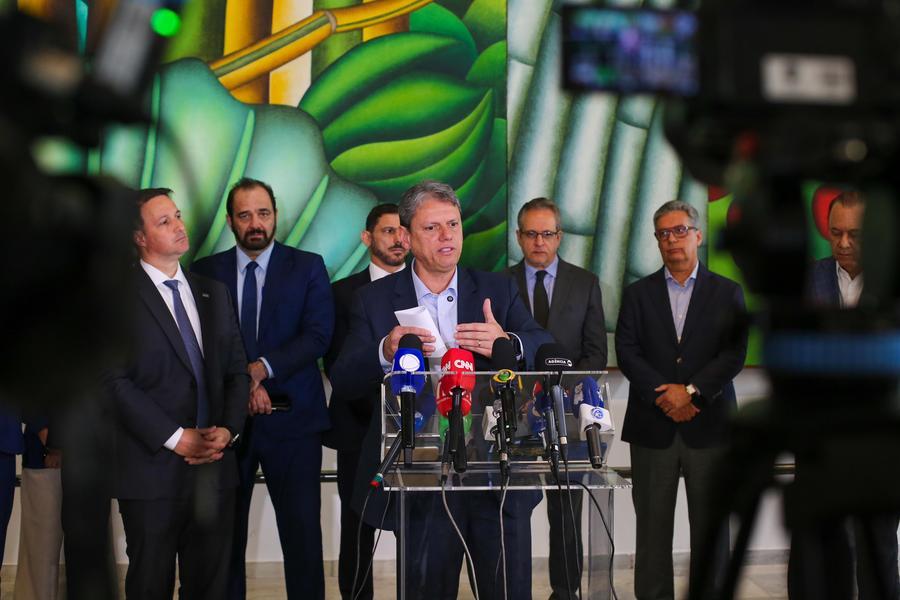 Governador anunciou medidas nesta ter&ccedil;a-feira