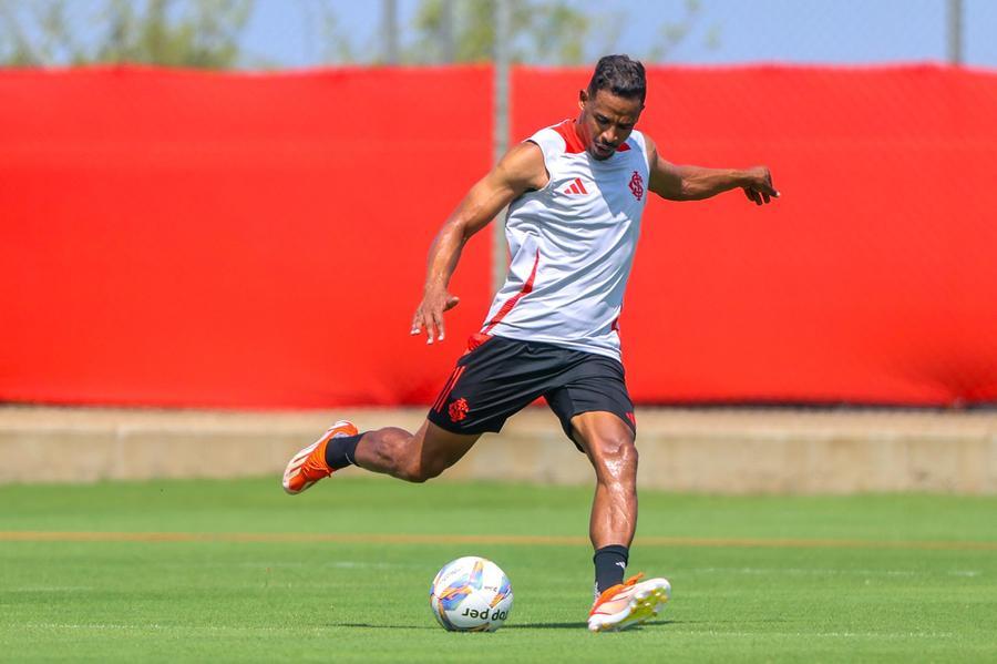 Fernando ainda n&atilde;o definiu se retomar a carreira no futebol