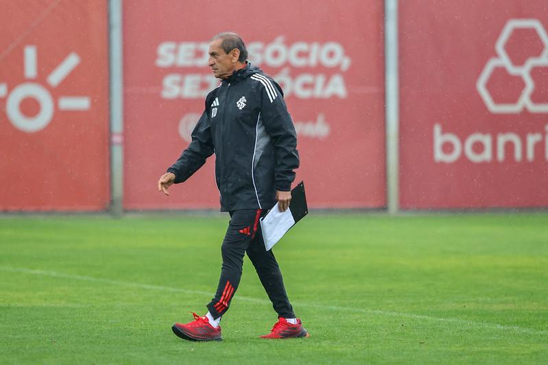Time de Ram&oacute;n D&iacute;az precisa vencer o Corinthians nesta quarta-feira