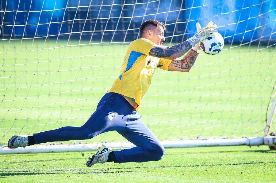 Gabriel Grando ser&aacute; titular nesta noite, contra o Santos, na Vila Belmiro