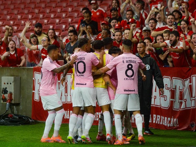 Inter comemorou a vitória sobre o Botafogo, sábado passado, no Beira-Rio Inter comemorou a vitória sobre o Botafogo, sábado passado, no Beira-Rio